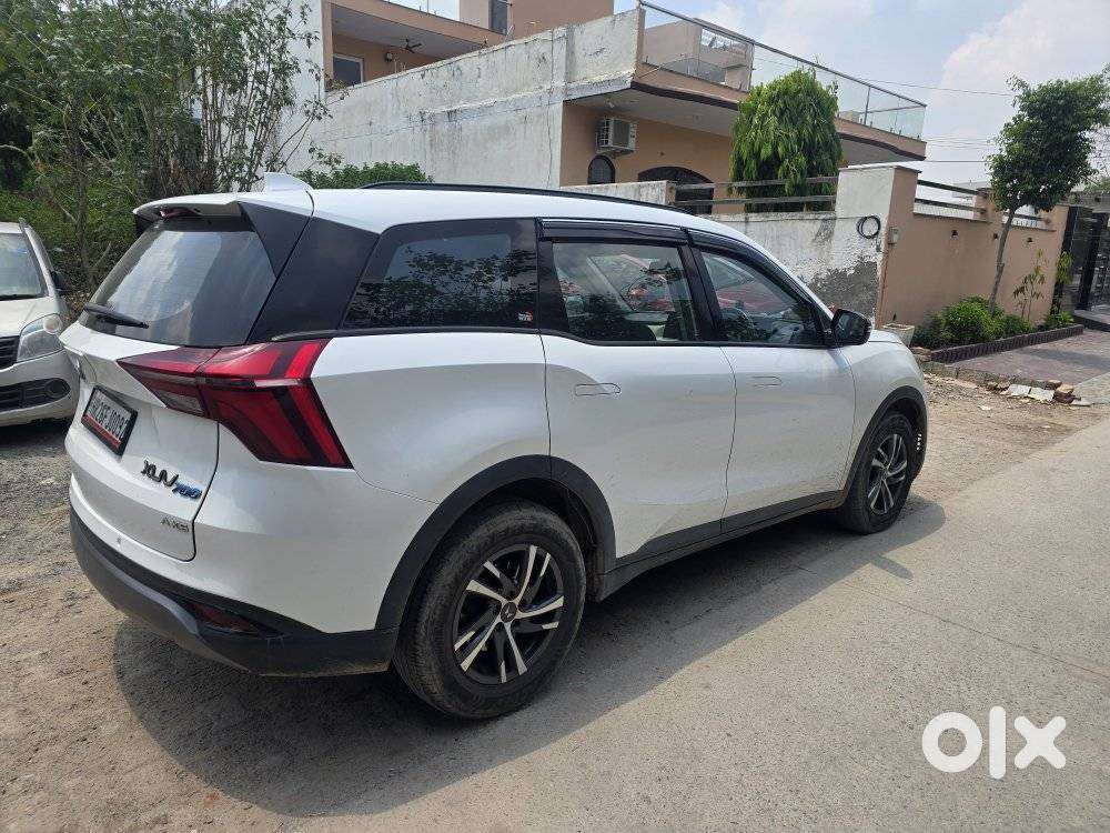 Mahindra Xuv700 2.2 Ax 5 Diesel At 7 Str, 2024, Diesel