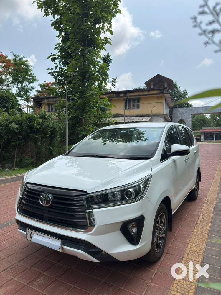 Toyota Innova Crysta Diesel 2022