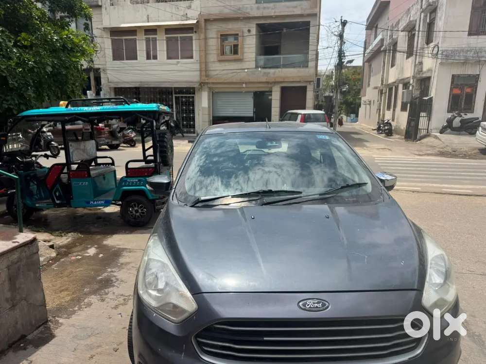 Ford Figo Petrol Zxi 2nd Owner 2016