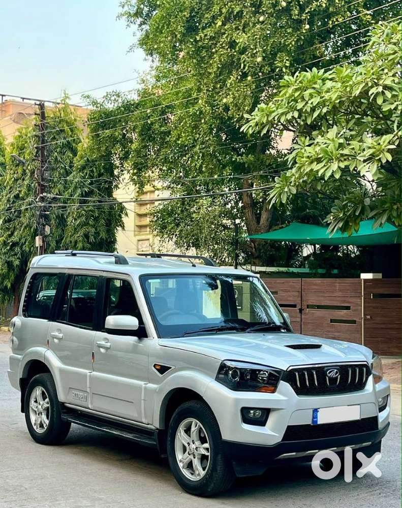 Mahindra Scorpio S10, 2017, Diesel