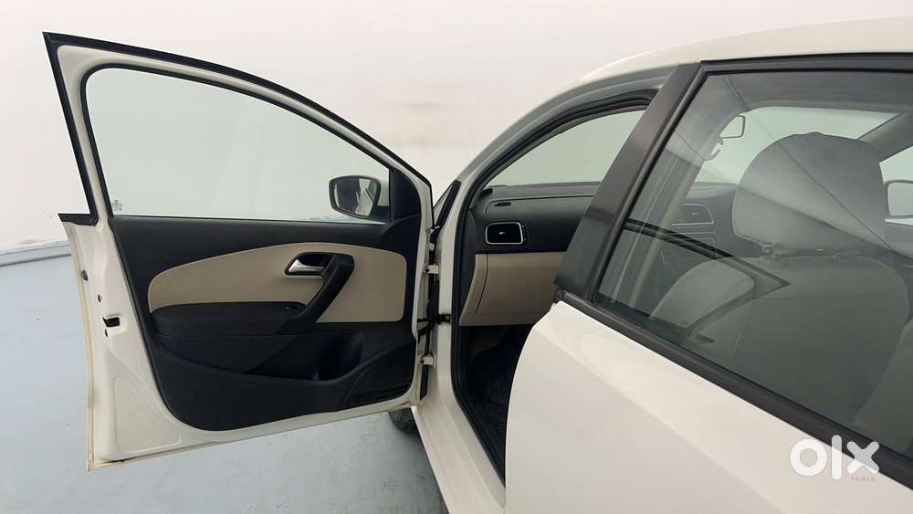 Volkswagen Polo Petrol Highline 1.2l, 2014, Petrol