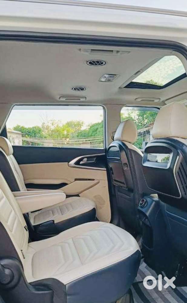 Kia Carens Luxury (o)1.5 Diesel At 7 Str, 2022, Diesel