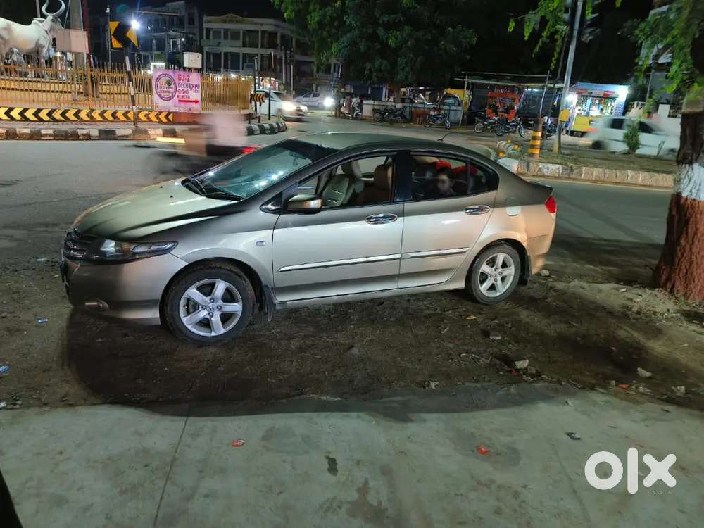 Honda City 2010 Cng & Hybrids 70000 Km Driven