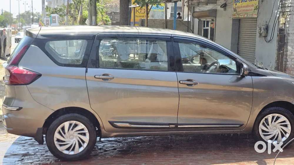 Maruti Suzuki Ertiga Vxi 2021 Model