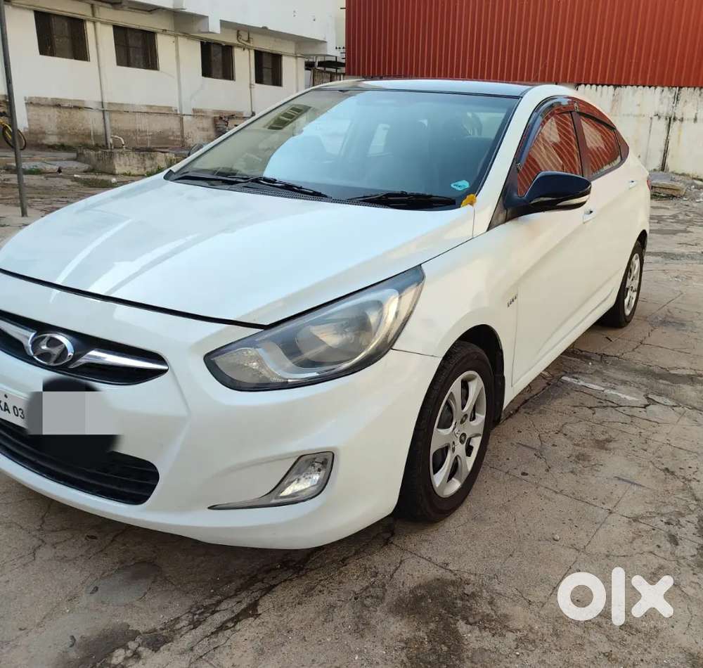 Hyundai Verna 2011 Petrol Well Maintained