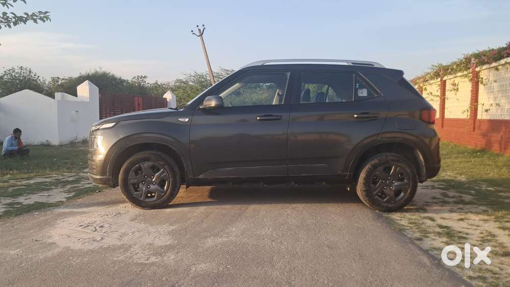 Hyundai Venue S Mt 1.2 Kappa, 2023, Petrol