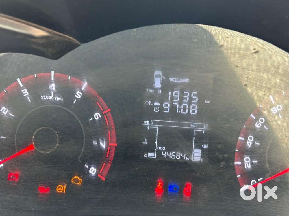 Mahindra Xuv300 Turbo 2020 Petrol Good Condition