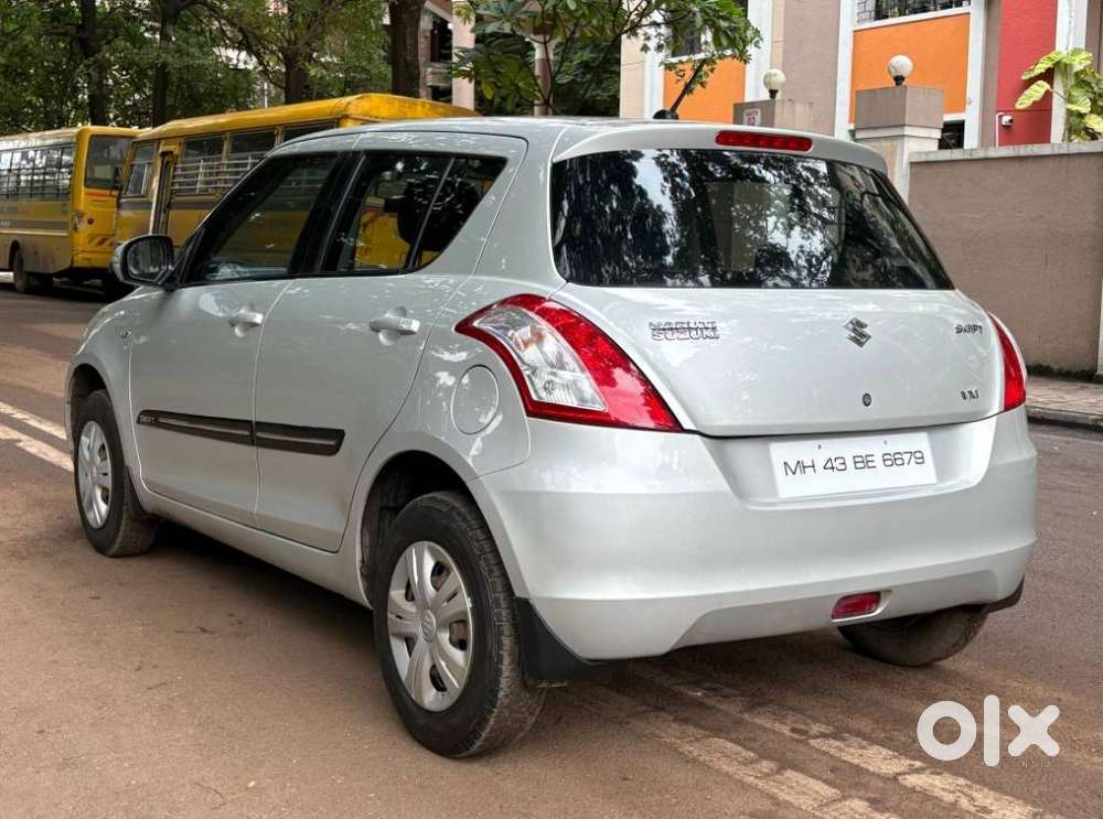 Maruti Suzuki Swift Vxi + Manual, 2017, Petrol