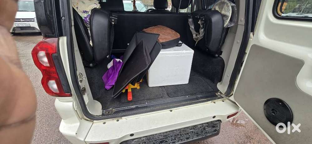 Mahindra Scorpio Classic 2.2 S 11 Mt 7 Str, 2019, Diesel