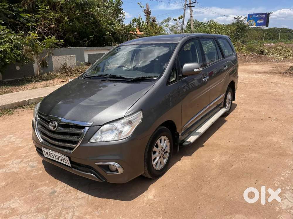 Toyota Innova 2.5 Zx Diesel 7 Seater Bsiii, 2014, Diesel