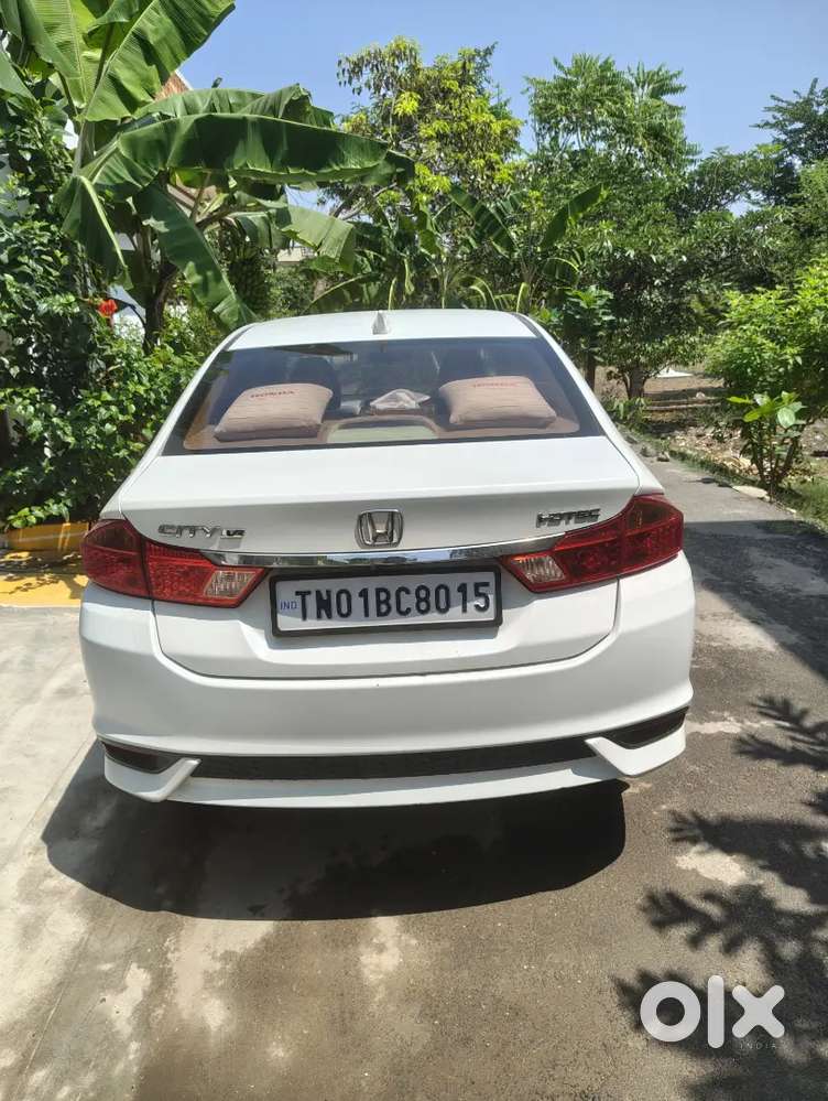 White Honda City 2017 Diesel 78000 Km Driven