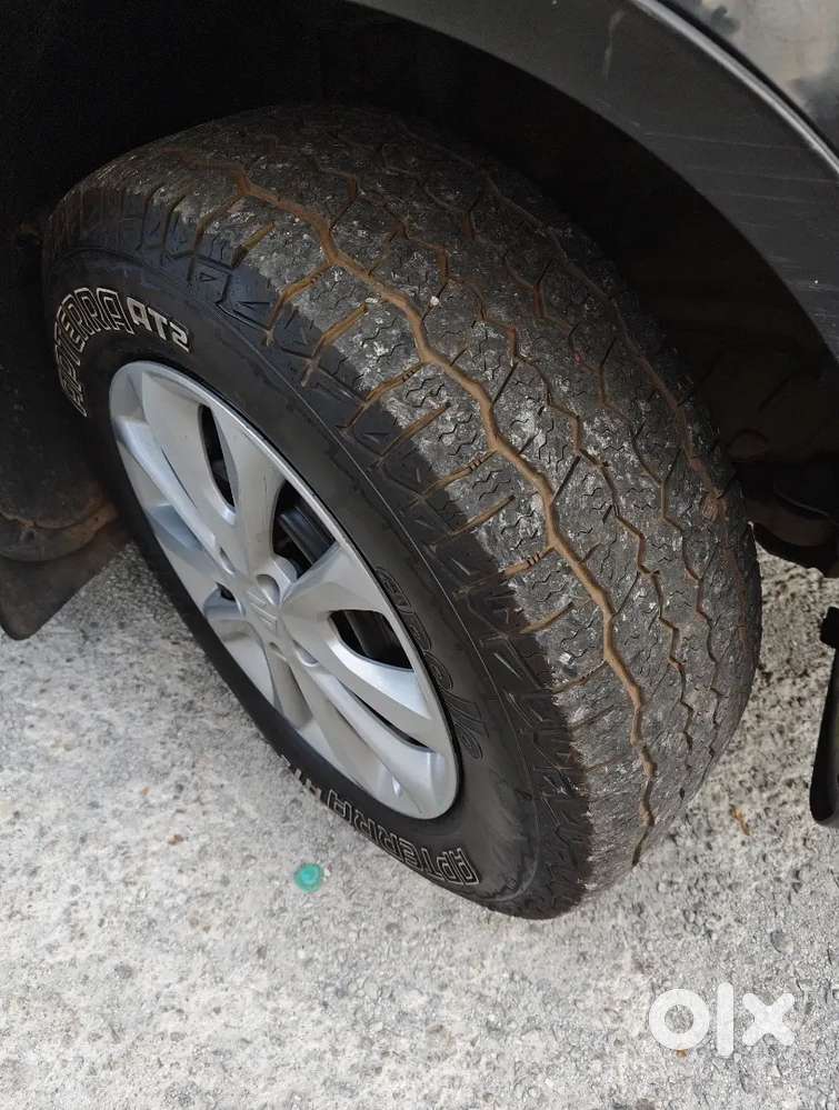Mahindra Xuv500 Diesel W6, 2014 June, Black Colour, Showroom Condition