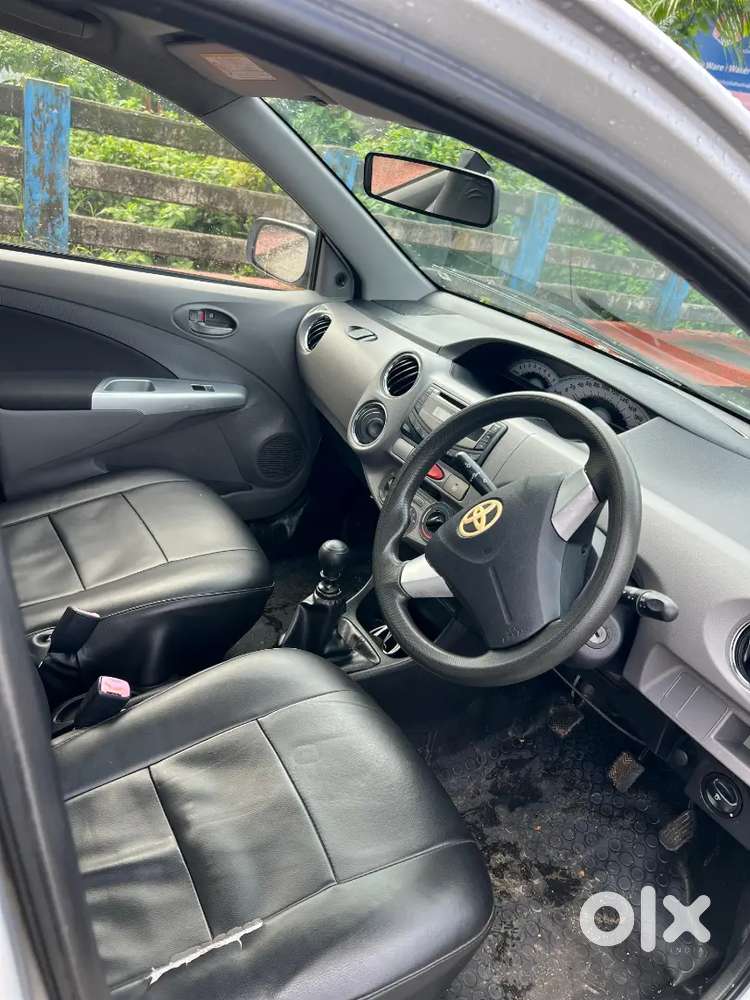 Toyota Etios 2012 Diesel 136000 Km Driven