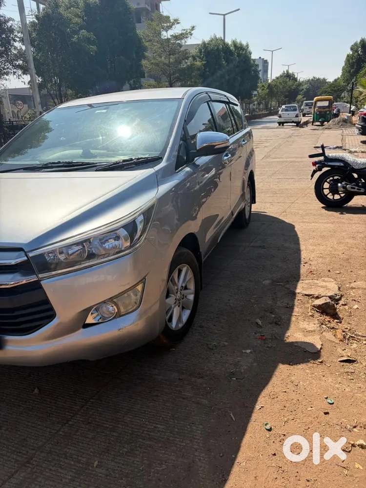 Toyota Innova Crysta 2.4 G 2017