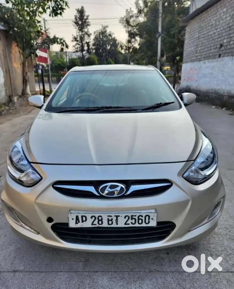 Hyundai Verna 2012 Petrol 85000 Km Driven