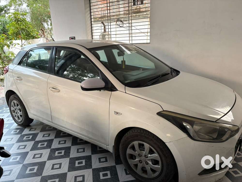 Hyundai I20 Diesel Manual 2015 Km Driven