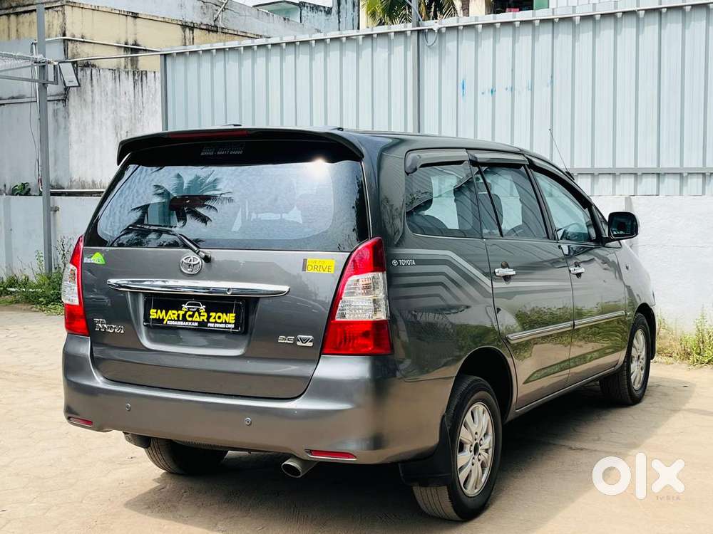 Toyota Innova 2.5 V 7 Str, 2011, Diesel