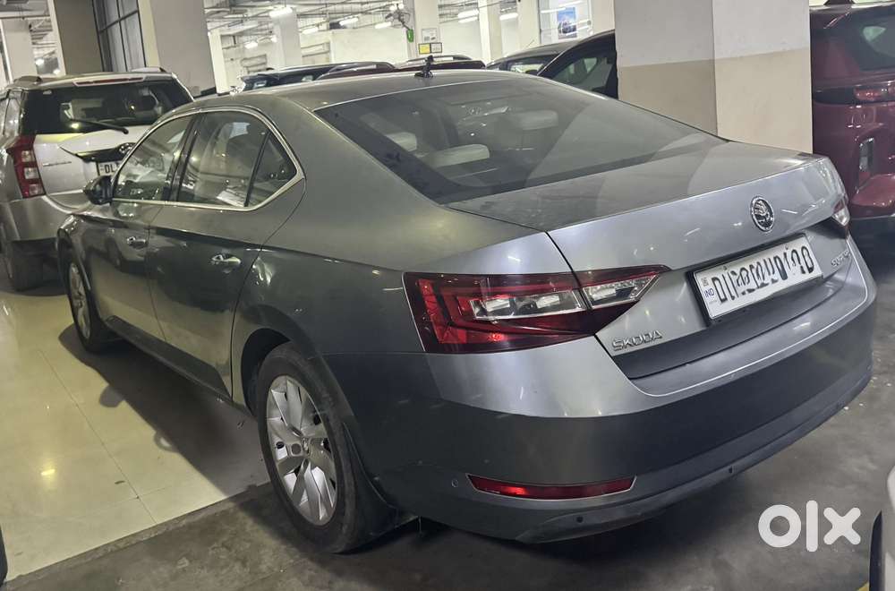 Skoda Superb Lk 1.8 Tsi At, 2018, Petrol