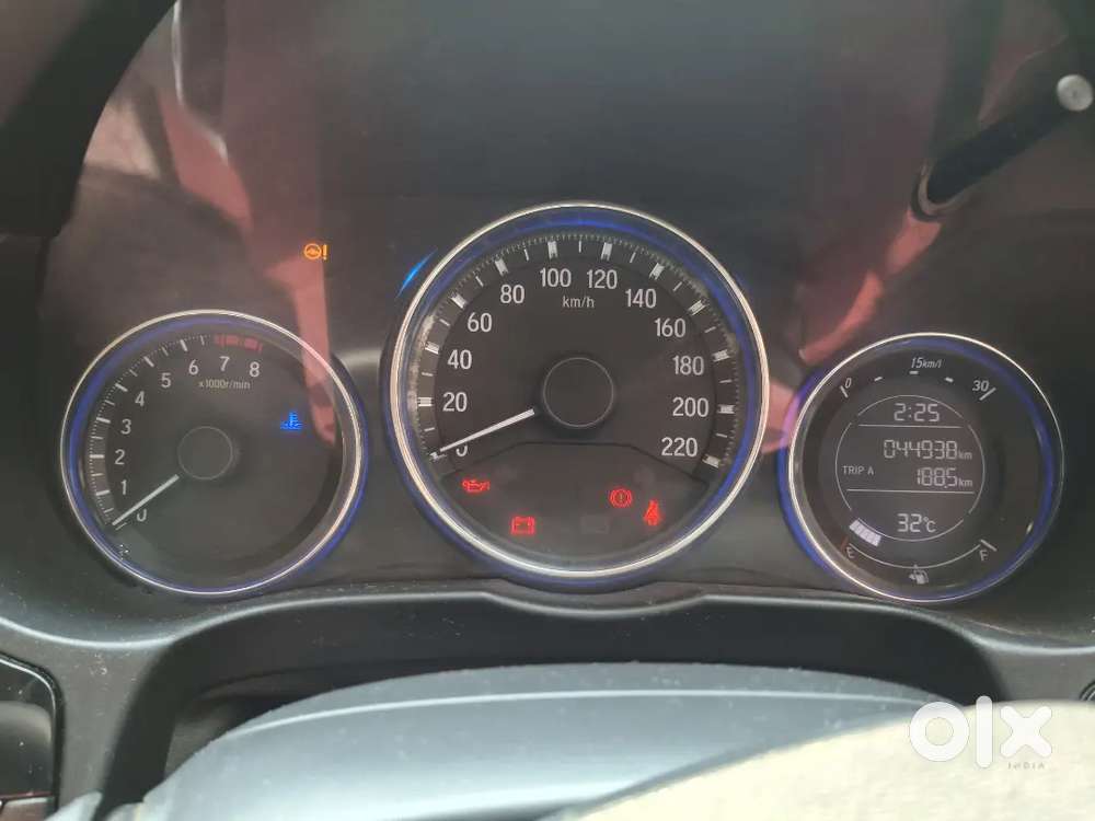 Honda City Petrol 2015 Variant