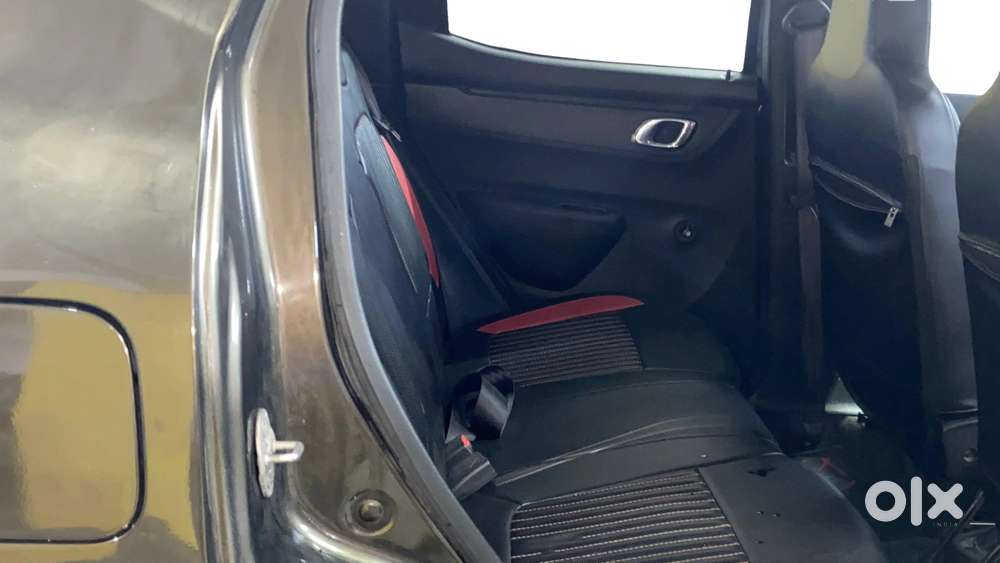 Renault Kwid 2019-ongoing 1.0 Rxt Amt (o), 2019, Petrol