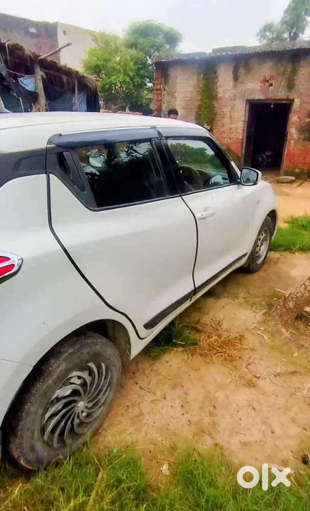 Maruti Suzuki Swift 2020 Cng & Hybrids 90000 Km Driven