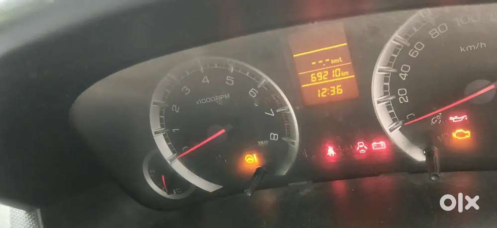 Maruti Suzuki Swift 2014 Petrol Manual 68000 Km