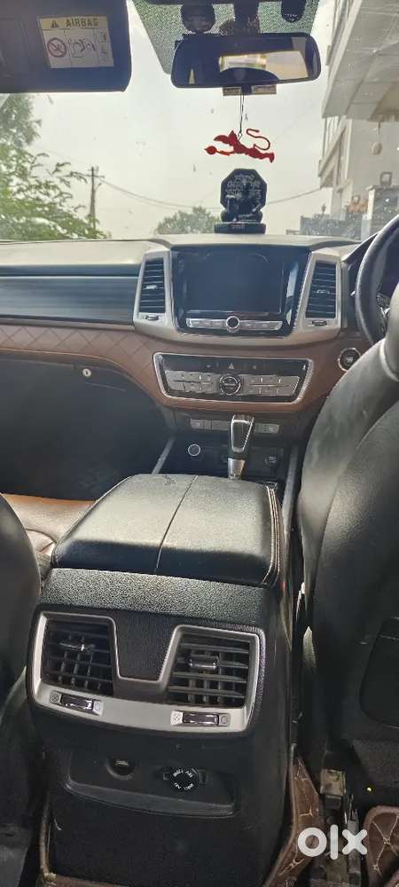 Mahindra Alturas G4 2019 Diesel Well Maintained