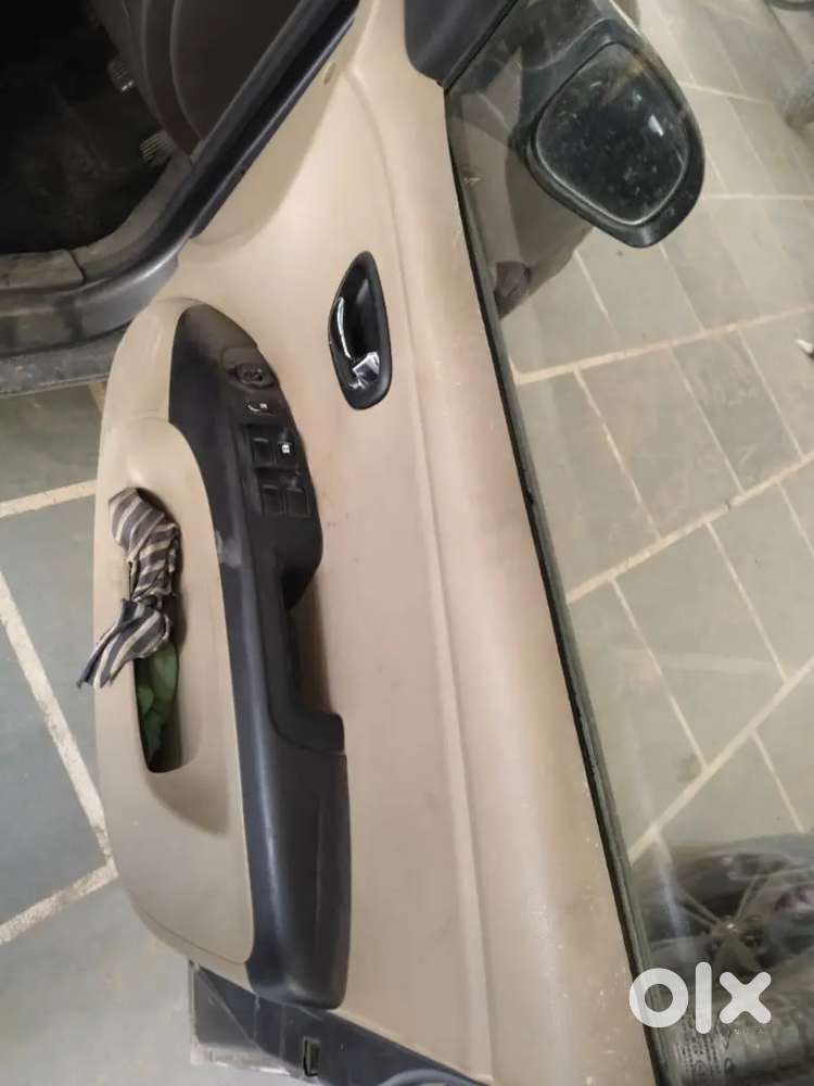 Hyundai I10 Sportz 2012 Best Condition, Tyre Also New Cng M 30 Km P1kg