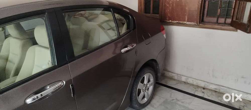 Honda City Petrol Automatic 2011 Variant