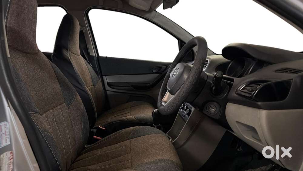 Tata Tiago 1.2 Revotron Xt, 2017, Petrol