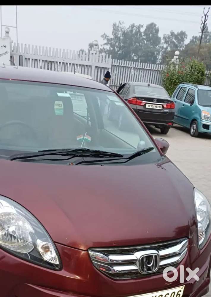Honda Amaze 2nd Gen 2014 Diesel 85000 Km Driven