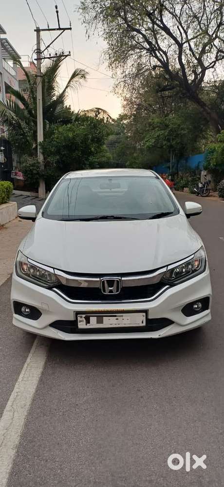 Honda City I-vtec V, 2018, Petrol