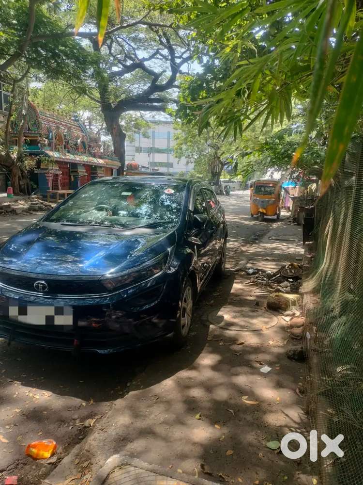 Tata Altroz With Sunroof Xm(direct Owner) 2024 Model