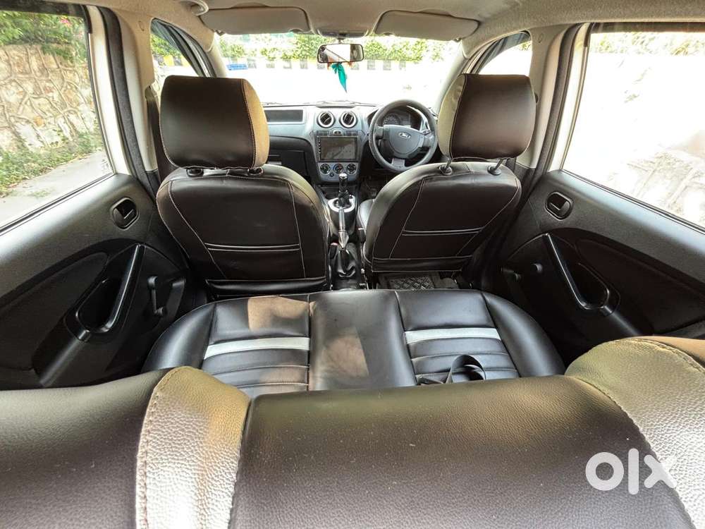 Ford Figo 2010-2012 Petrol Zxi, 2014, Petrol