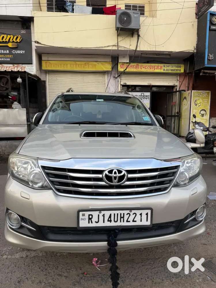 Toyota Fortuner 2015 Diesel 161000 Km Driven
