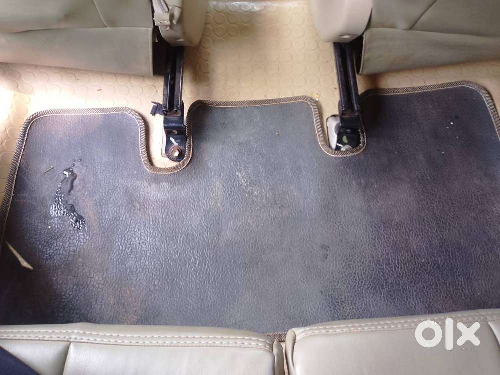 Toyota Innova 2.5 V Bs3 Well Maintained