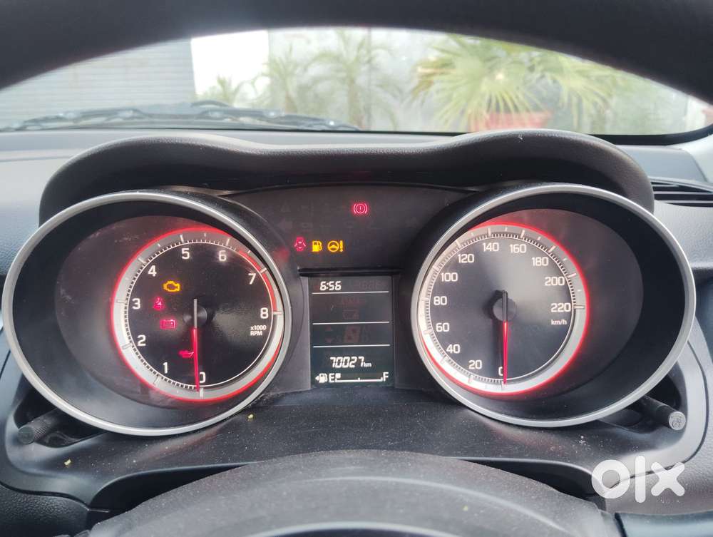 Maruti Suzuki Swift Vxi + Manual, 2021, Petrol