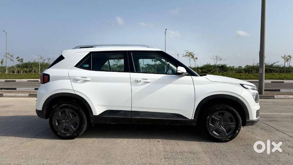 Hyundai Venue Sx, 2024, Petrol