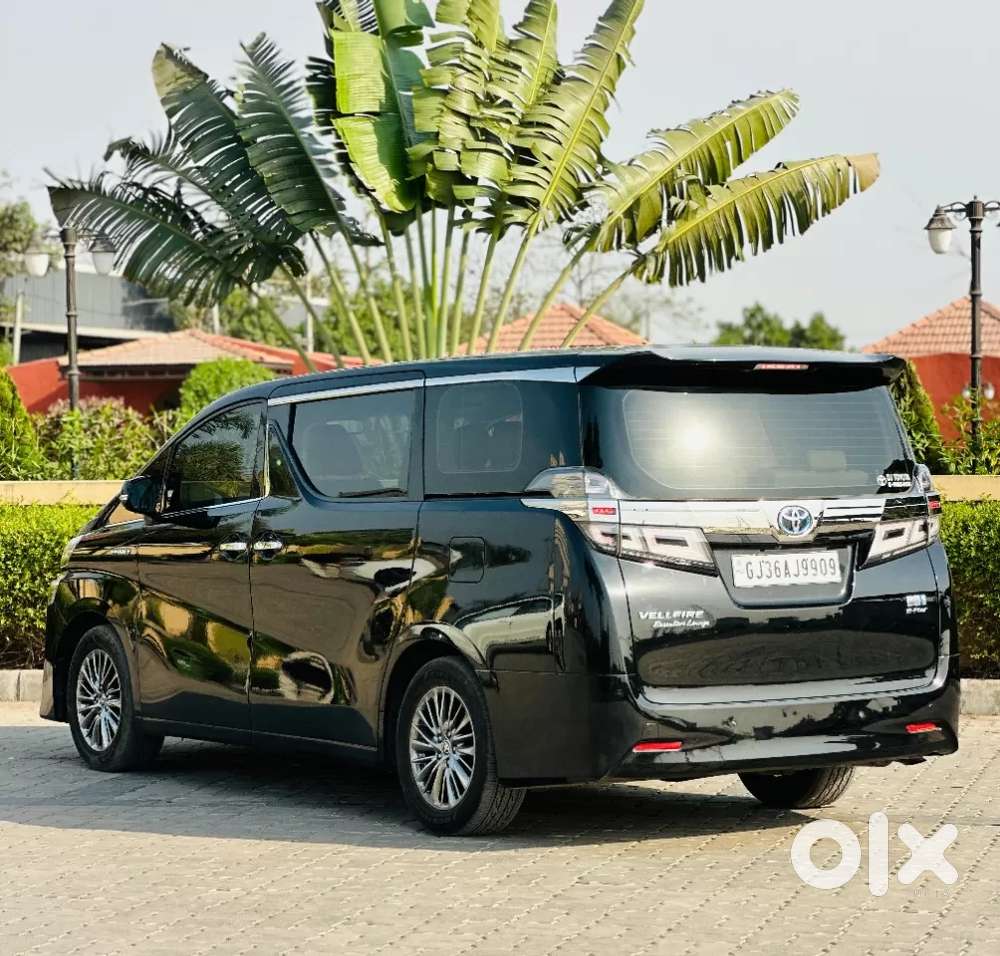 Toyota Vellfire Vip – Executive Lounge, 2023, Petrol