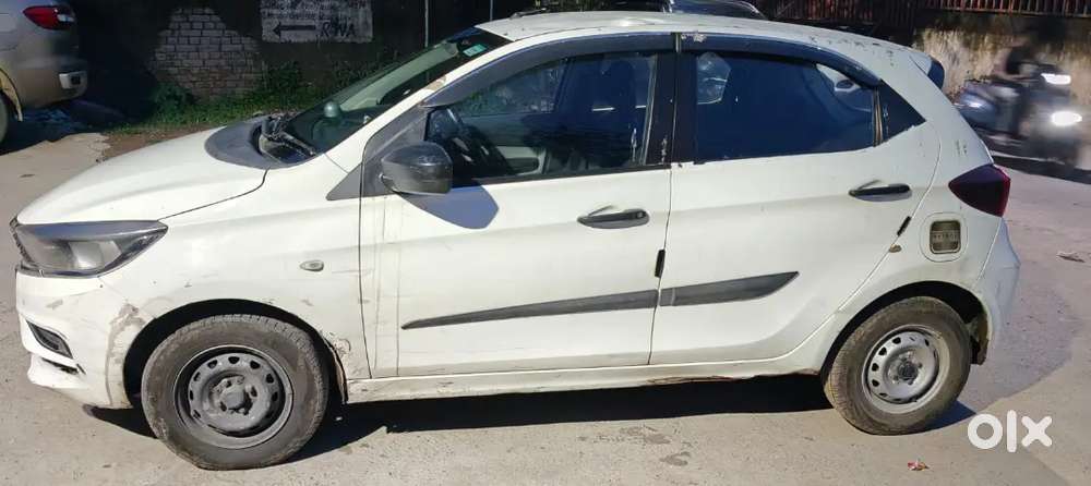 Urgent Sale ! Tata Tiago 1.2 Revotron 2024