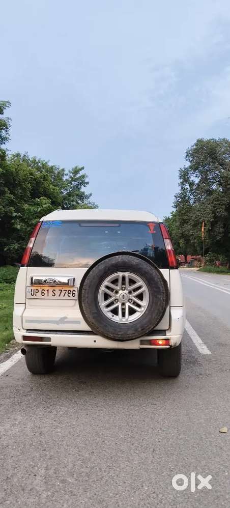 Ford Endeavour 2014 Diesel Well Maintained