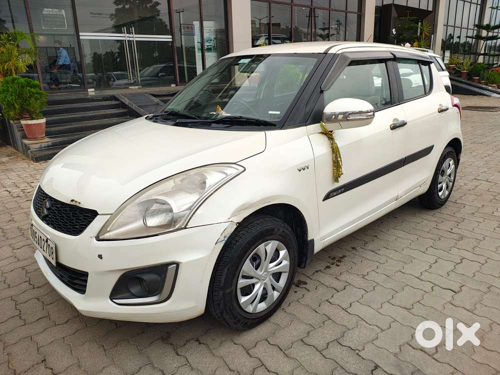 Maruti Suzuki Swift Vxi Optional, 2017, Petrol