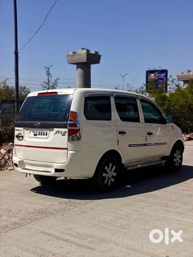 Mahindra Xylo, 2011
