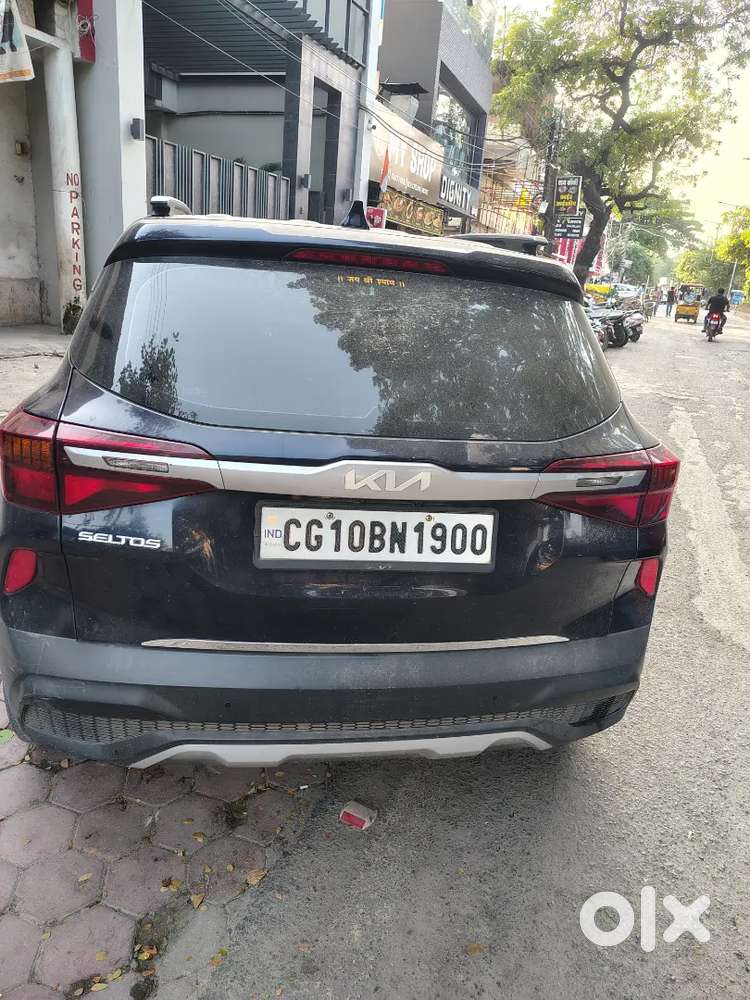 Single Hand Driven With Alloy Wheels And Top Hand Rear Seat