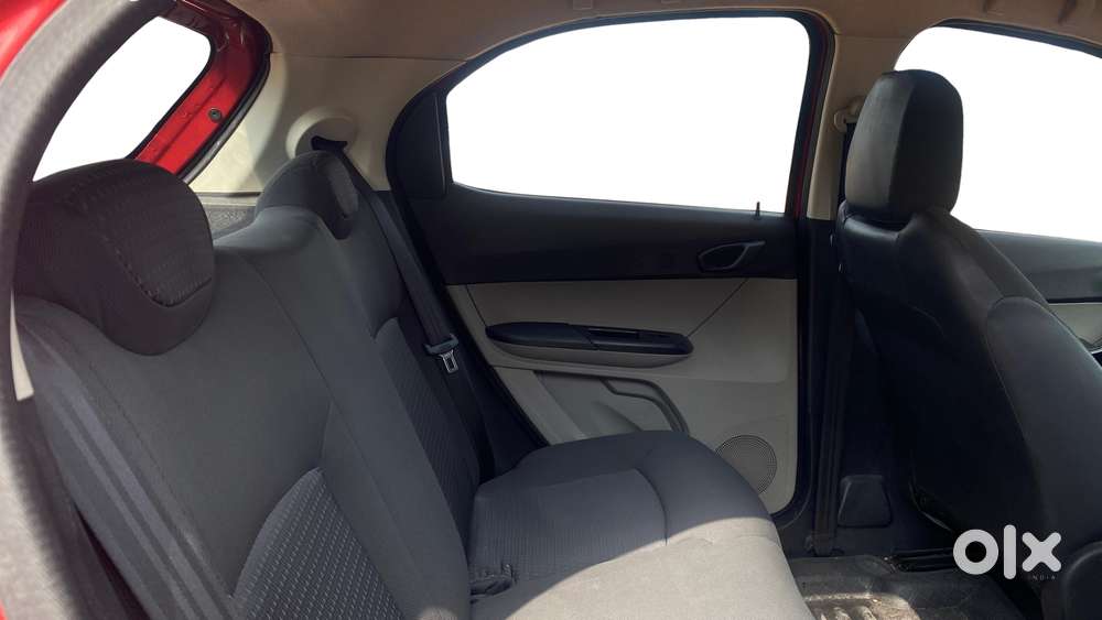 Tata Tiago 1.2 Revotron Xza, 2019, Petrol
