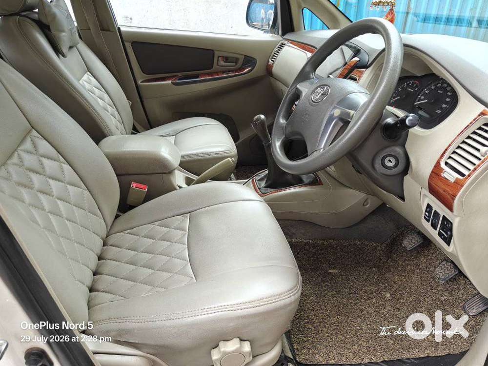 Toyota Innova 2.5 G (diesel) 7 Seater, 2014, Diesel