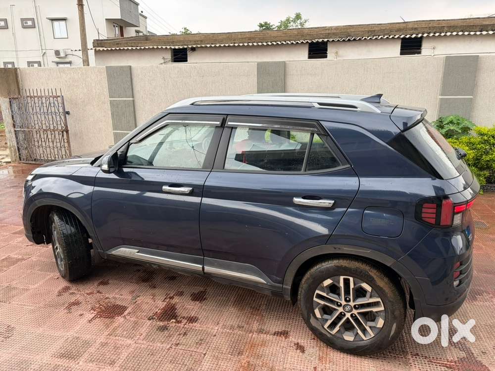 Hyundai Venue 2022 Diesel Well Maintained