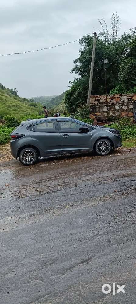 Tata Altroz Xm Plus 2024