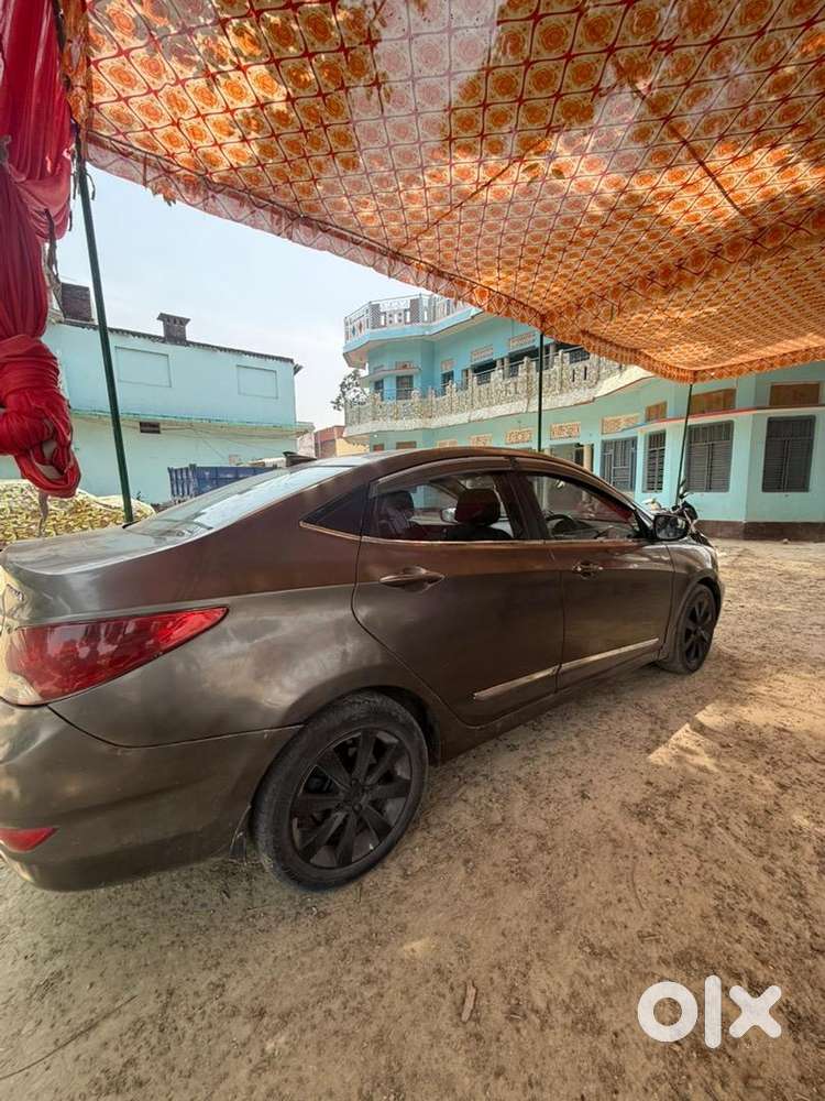 Hyundai Verna 2012 90000 Km Driven