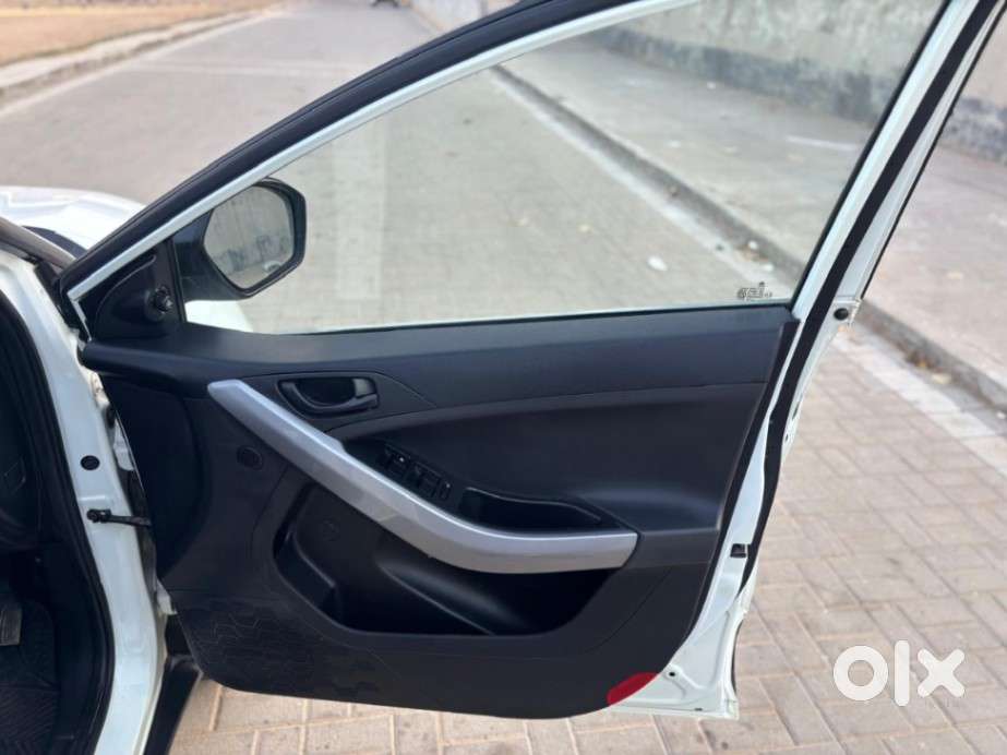 Tata Nexon 1.2 Revotron Xma Amt (s), 2021, Petrol